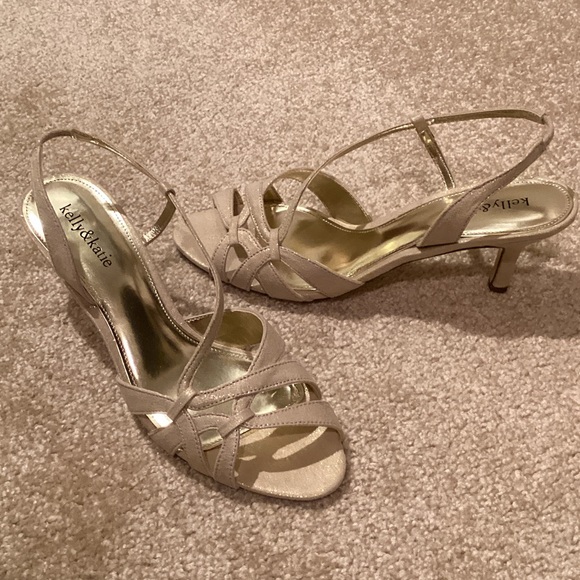 Kelly & Katie Elegant Strappy Heels - Creamy tan with gold shimmer size 10m - Picture 1 of 10